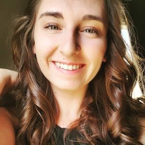 Meet your Posher, Marissa